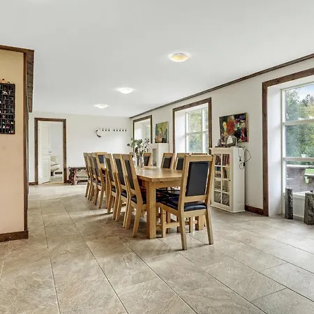 6 Bedroom Cozy In *