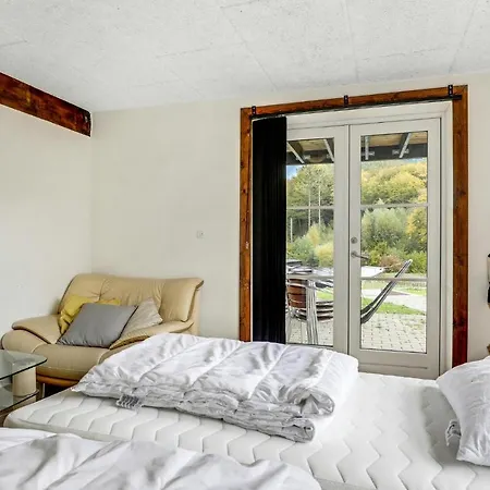 Holiday home 6 Bedroom Cozy In Gudhjem